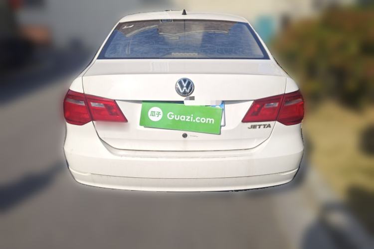 Used Volkswagen Jetta 2013 1.6L Manual Fashion Edition