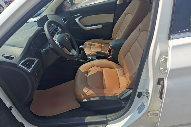 Used CHANGAN Alsvin V7 2016 1.6L Manual LeShang Model China V Standard
