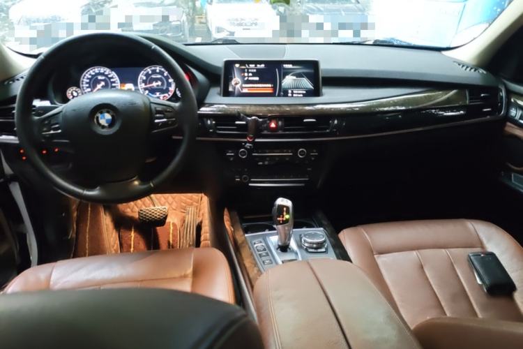Used BMW X5 2015 xDrive28i
