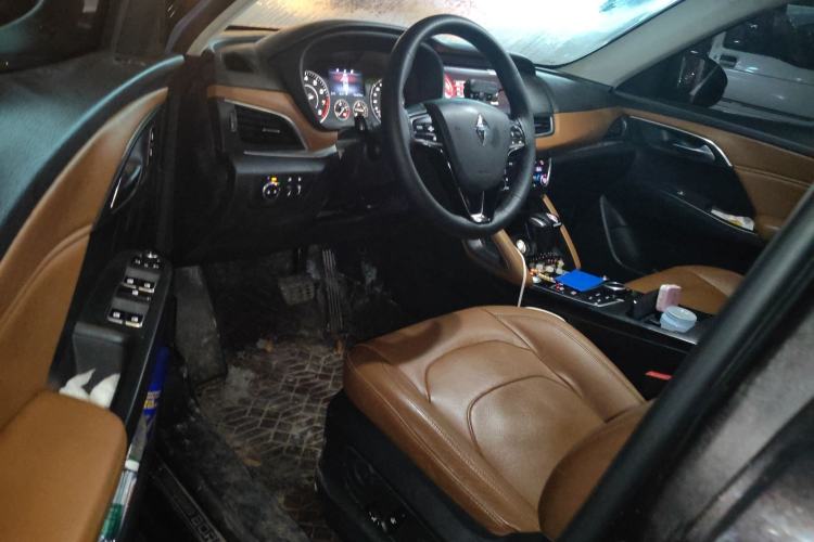 Used BORGWARD BX7 2016 28T Two-Wheel Drive Luxury Version 5 Seats
