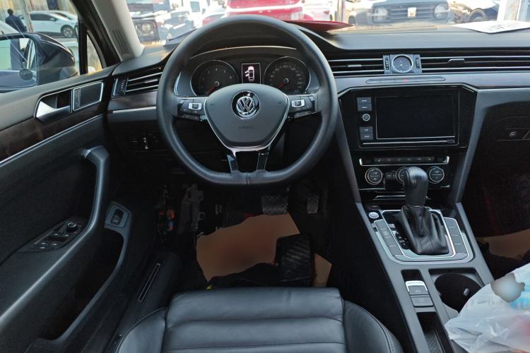 Used Volkswagen Magotan 2019 330TSI DSG Luxury Version China VI Standard
