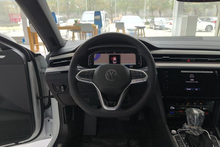 Used Volkswagen FAW-Volkswagen CC 2026 Model, 30 Million Units—Selected, 330TSI, Glamorous Steering Wheel