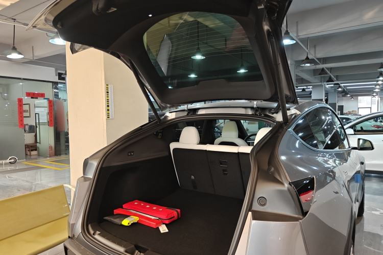 Used Tesla Model Y 2026 Model Long-Range Rear-Wheel-Drive Version Trunk