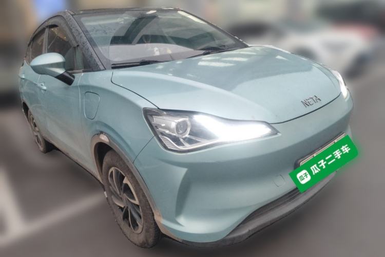 Used NETA V 2021 Long-Range Entertainment Edition Front Right 45 Deg