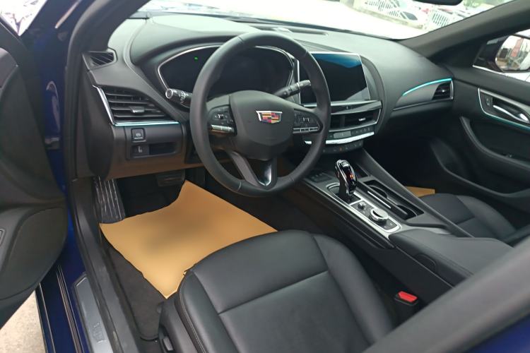 Used Cadillac CT5 2023 28T Luxury Edition (Standard Version) Center Console