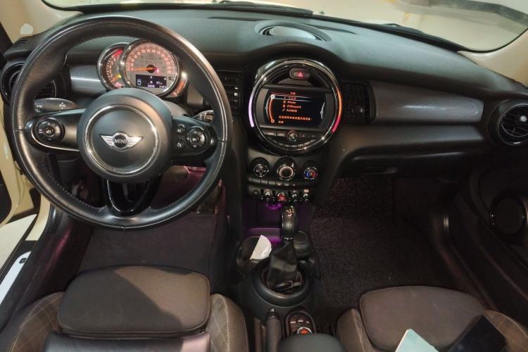 Used MINI 2018 1.5T COOPER Classic Edition Center Console