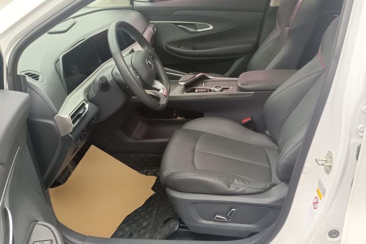 Used CHANGAN UNI-T 2020 1.5T Prestige Version
