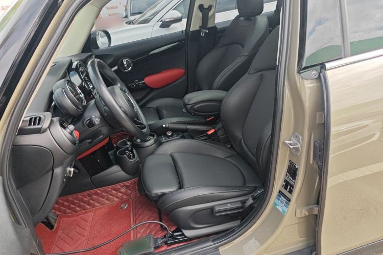 Used MINI MINI 2020 1.5T COOPER Classic Edition Five-Door Version