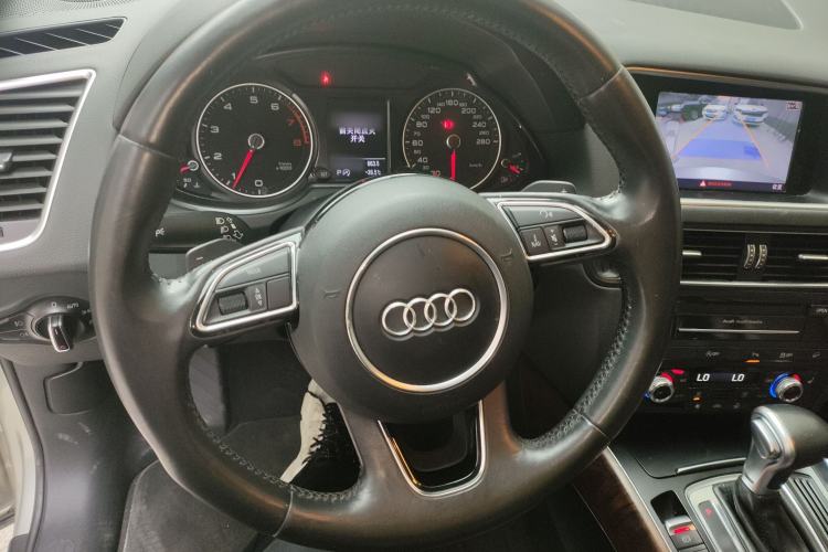 Used Audi Q5 2016 40 TFSI Comfort Model