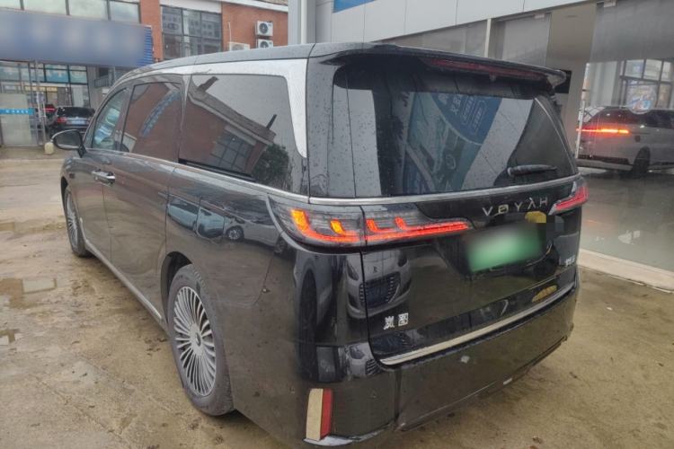 Used VOYAH Dream 2025 PHEV Four-Wheel Drive Prestige Qiankun Edition Exterior 2