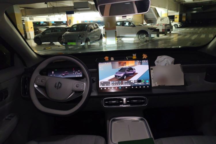 Used Leapmotor B10 2025 510 LiDAR Version Center Console