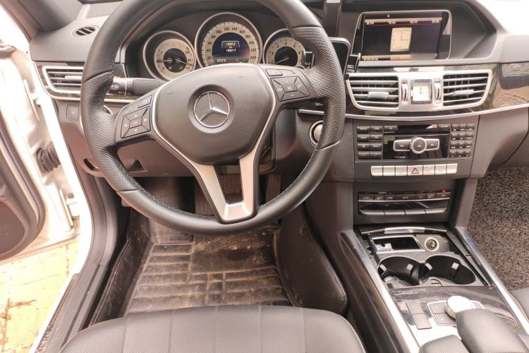 Used Mercedes-Benz E-Class 2015 E 260 L Sport Edition Steering Wheel