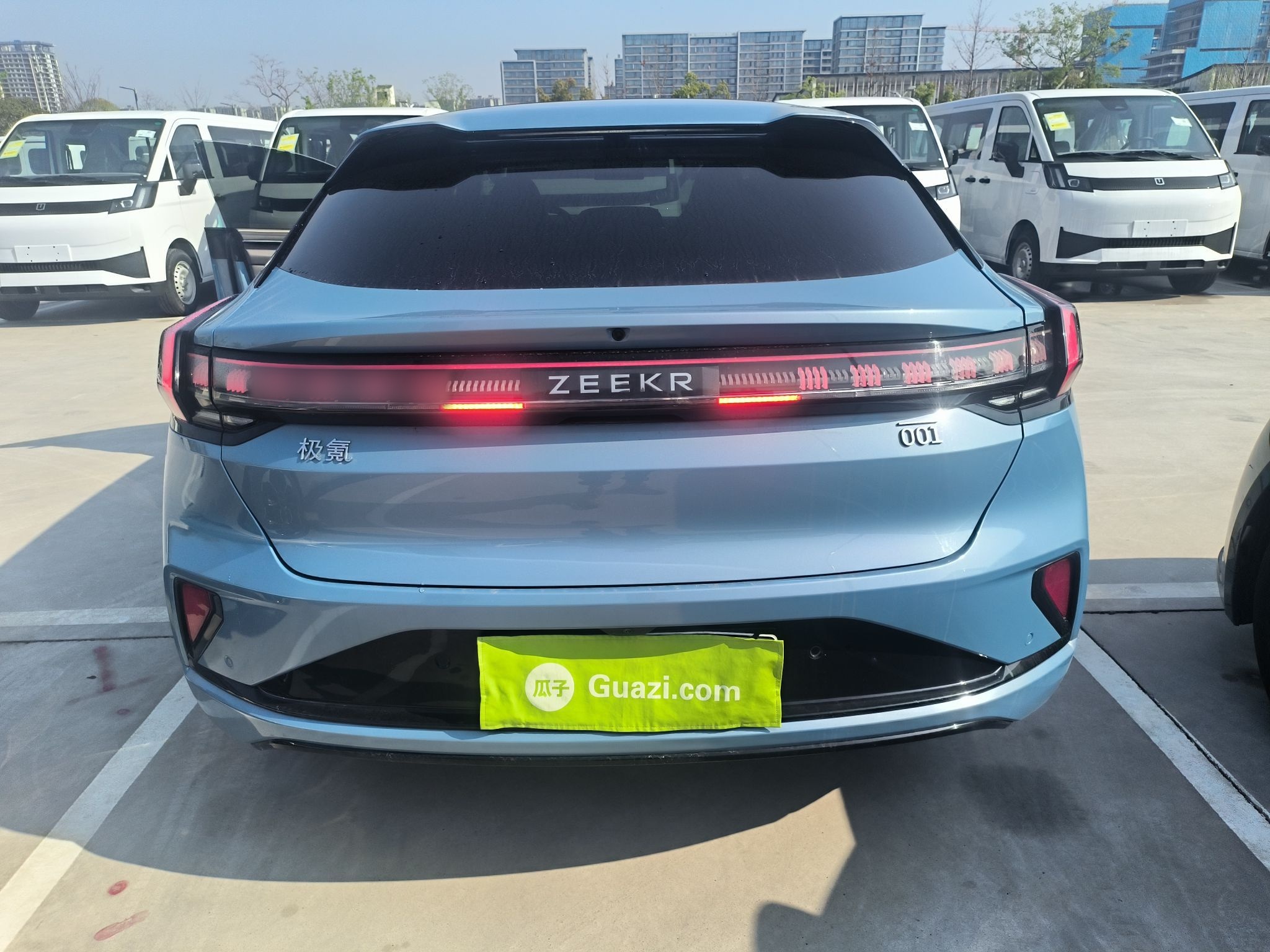Zeekr 001 5