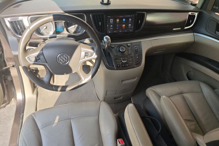 Used Buick GL8 2011 3.0L GT Luxury Business Haoya Edition