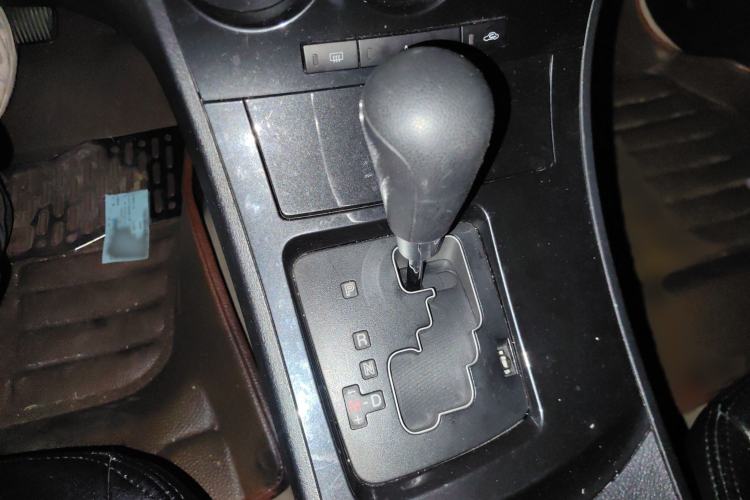 Used Mazda Mazda 3 2015 Sedan 1.6L Automatic Comfort Model