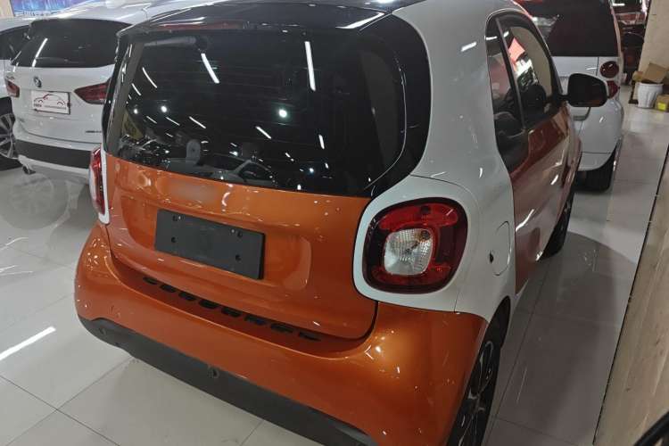 Used smart fortwo 2015 1.0L 52 kW Hardtop Passion Edition