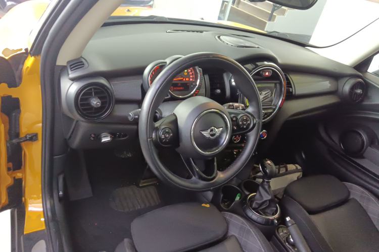 Used MINI 2016 1.5T COOPER
