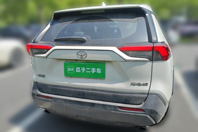 Used Toyota RAV4 2021 2.0L CVT Two-Wheel Drive Fashion PLUS Edition
