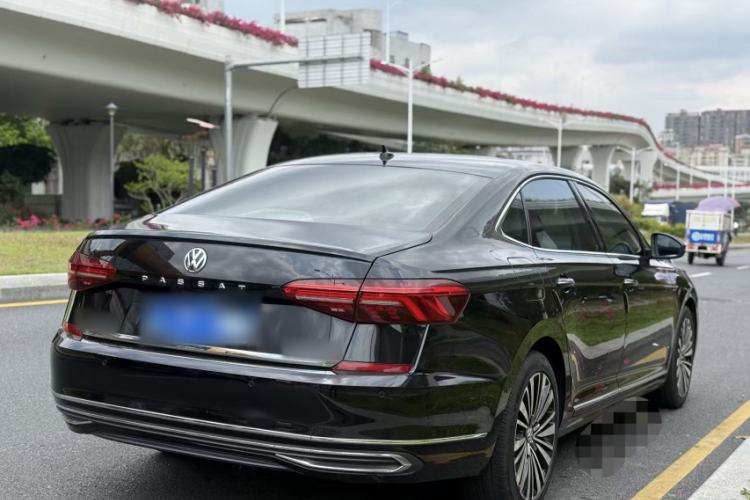 Used Volkswagen Passat 2019 330TSI Luxury Edition China VI Standard Exterior 5