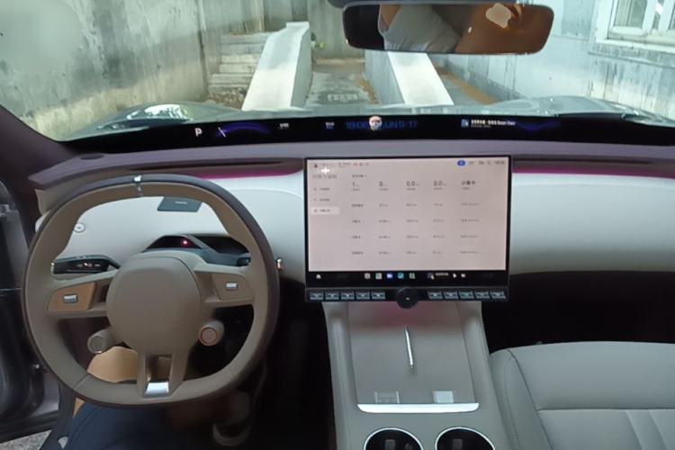 Used Xiaomi Auto YU7 2025 Ultra-Long Range All-Wheel Drive Pro Version
