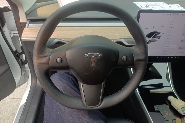 Used Tesla Model 3 2019 Long-Range Rear-Wheel-Drive Version Steering Wheel