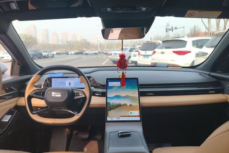 Used Geely Galaxy L6 2023 125km Starship