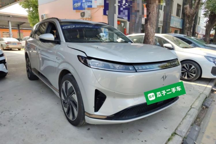 Used Dongfeng eπ eπ008 2024 210Max Range-Extended Version 6 Seats