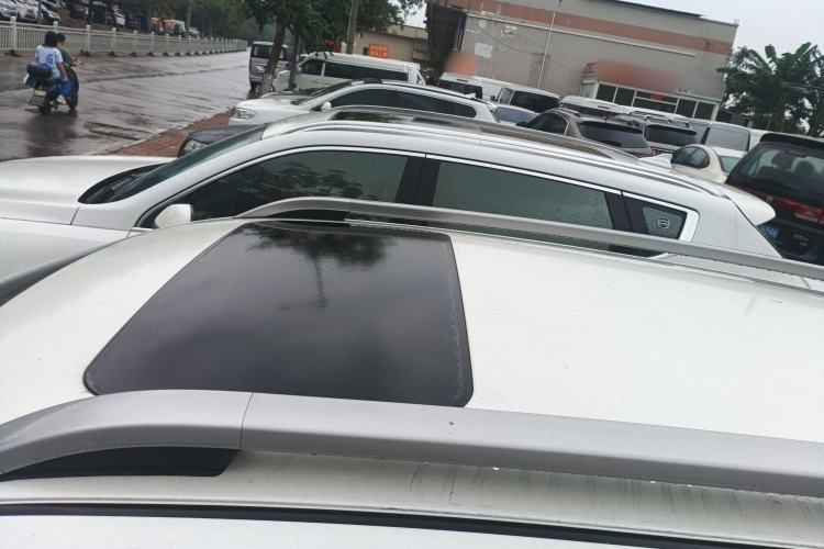 Used Venucia T70 2020 2.0L CVT Luxury Edition China VI Standard Roof