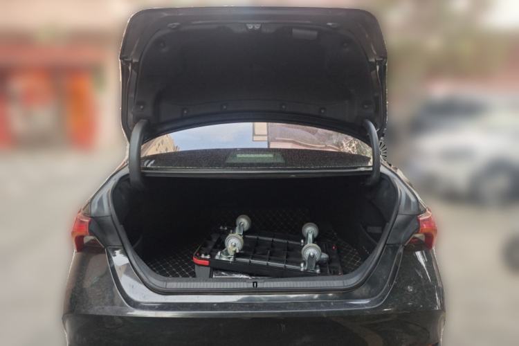 Used Toyota Avalon 2019 Dual-Engine 2.5L XLE Prestige Version China VI Standard Trunk