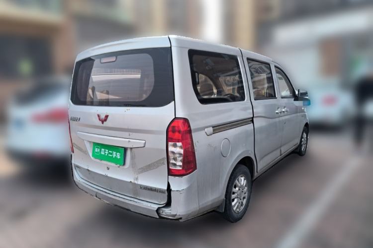 Used Wuling Rongguang V 2016 1.5L Standard Version