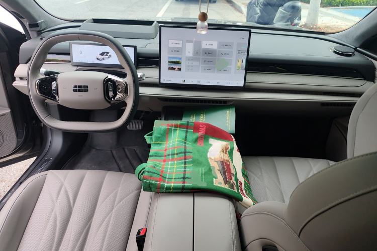 Used Geely Galaxy 8 2025 130km EM-i Flagship Edition