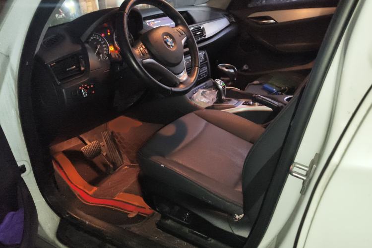 Used BMW X1 2014 sDrive18i Leading Model
