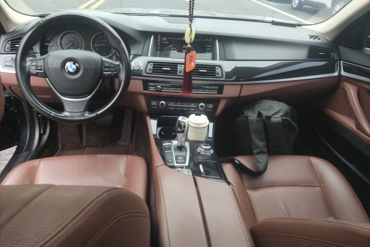 Used BMW 5 Series 2017 520Li Elegant Edition
