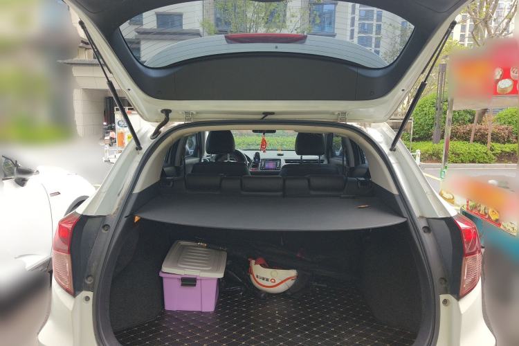 Used Honda Vezel 2017 1.8L CVT Front-Wheel Drive Pioneer Edition Trunk