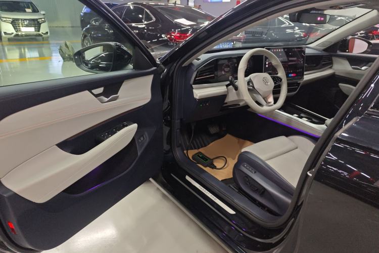 Used Volkswagen Passat 2025 Pro 380TSI Starry Dragon Edition
