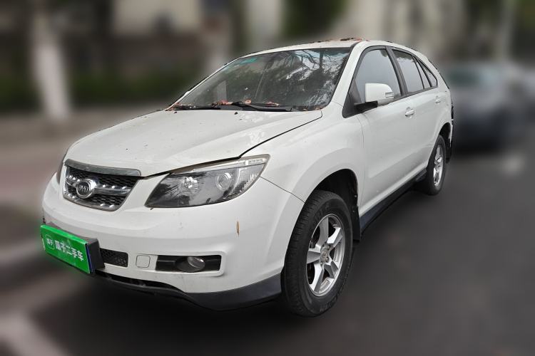 Used BYD S6 2014 2.0L Manual Luxury 5-Seater