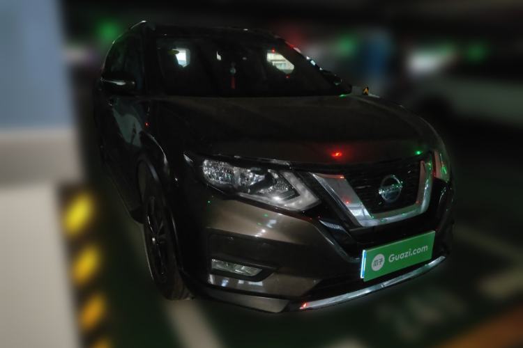 Used Nissan X-Trail 2019 2.5L CVT Smart Connect Luxury Edition 4WD Front Right 45 Deg