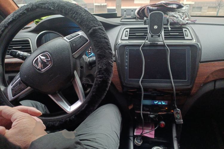 Used BAIC Weiwang S50 2016 1.5T Manual Joyful Elite Edition Center Console