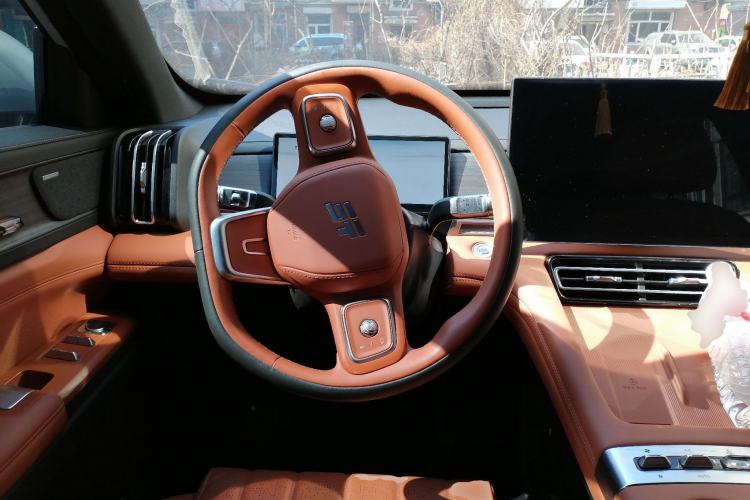 Used JETOUR Shanhai L7 Plus 2025 Model 220km Elite Edition, 5 Seats Steering Wheel