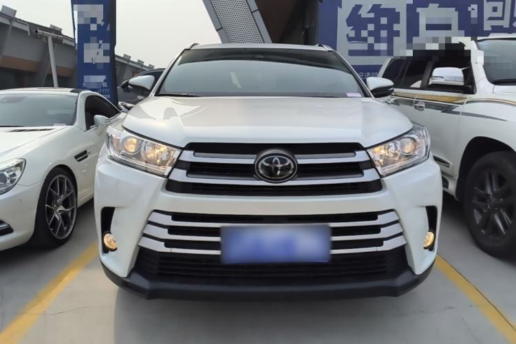 Used Toyota Highlander 2018 2.0T Four-Wheel Drive Luxury Version 7 Seats China VI Standard Front