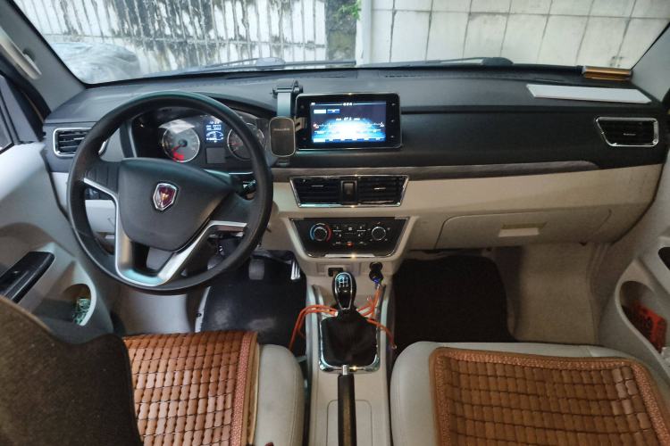 Used Jinbei New Hiace S 2018 1.5L Business Edition Van DLCG14
