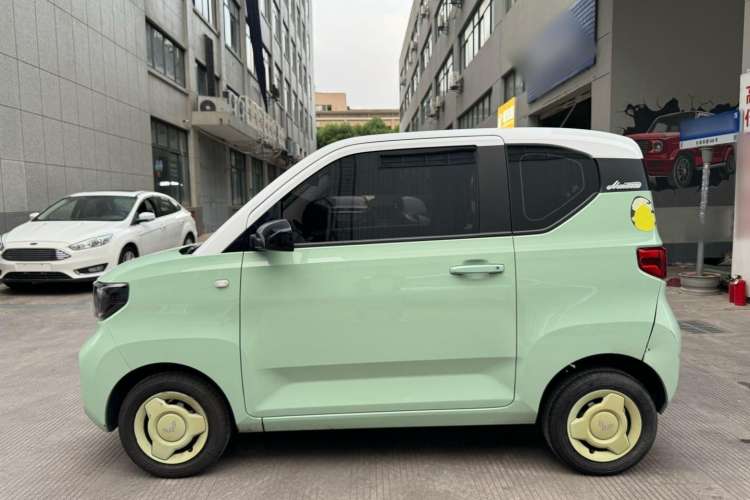 Used Wuling Hongguang MINIEV 2021 Macaron Premium Model – Lithium Iron Phosphate
