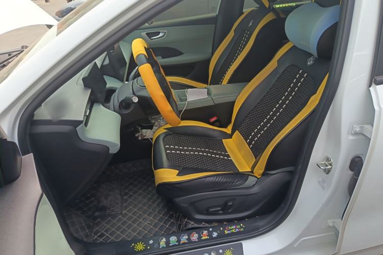 Used Roewe D6 2025 450km Deluxe Edition
