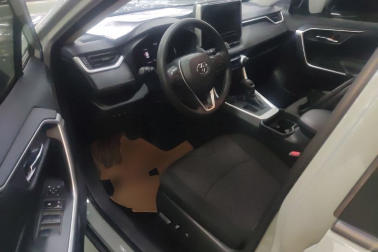 Used Toyota RAV4 2020 2.0L CVT Two-Wheel Drive Fashion Edition
