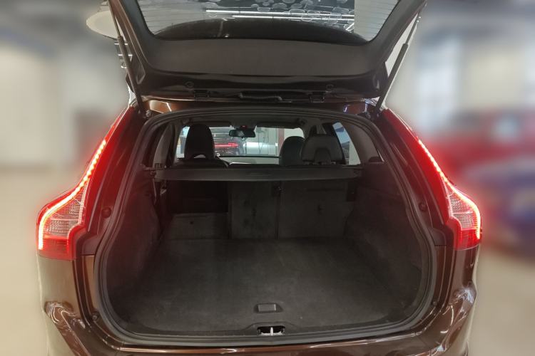 Used Volvo XC60 2016 T5 Smart Upgrade Model
