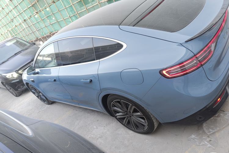 Used Hima Luxeed R7 2024 All-Electric 667 km Max