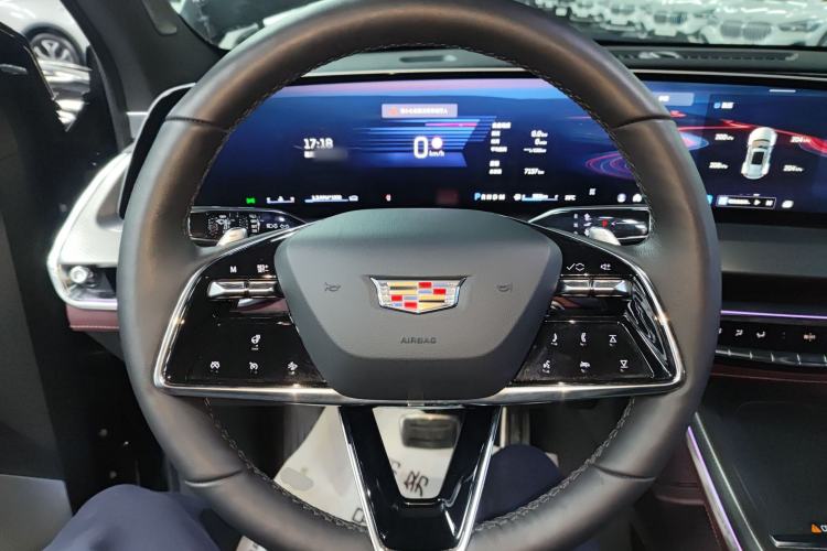Used Cadillac XT5 2025 2.0T Platinum Edition
