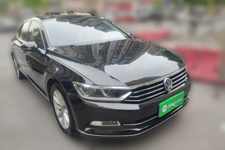 Used Volkswagen Magotan 2019 330TSI DSG Leading Edition China V Standard
