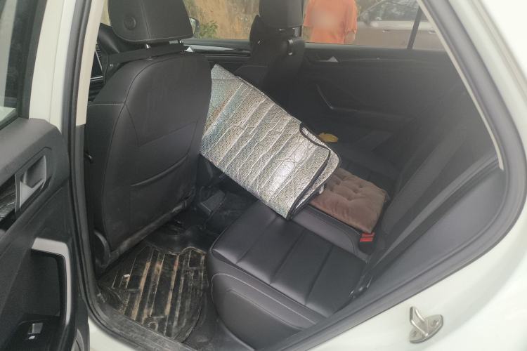 Used Volkswagen T-ROC 2022 280TSI DSG Two-Wheel Drive Comfort PLUS Left Rear Seat