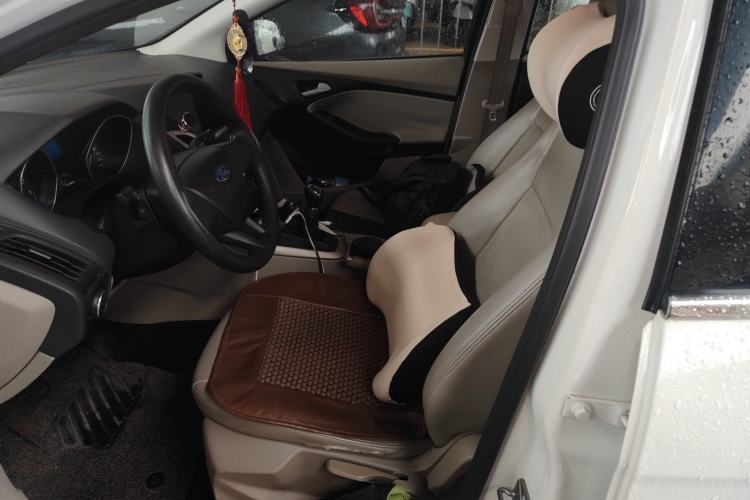 Used Ford Focus 2015 Sedan 1.6L Manual Comfort Model